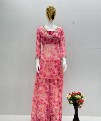 Lunching New Party Wear Blouse Suit Set