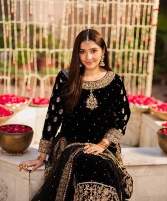 New Designer Wear 9000 Velvet Top With Sharara