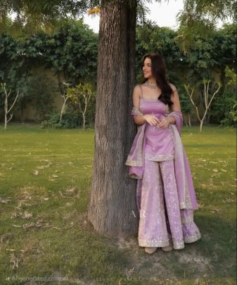 New Designer Wear Heavy Jimmy Choo Organza 3 Pis Suit Set